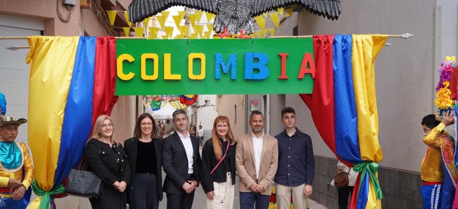 El Consulado de Colombia en Barcelona agradece al pueblo de Tivenys por su calurosa acogida durante la cuarta edición de FirArrels, dedicada a Colombia
